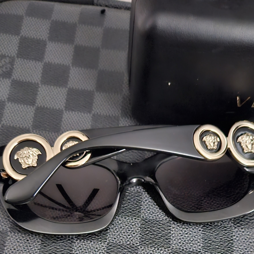 Versace double Medusa